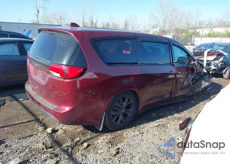 2018 Chrysler Pacifica Touring Plus z USA, uszkodzony, nr VIN 2C4RC1FG7JR353481